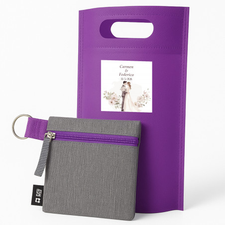 Portafoglio in tessuto riciclato in borsa viola e adesivo personalizzato per matrimonio