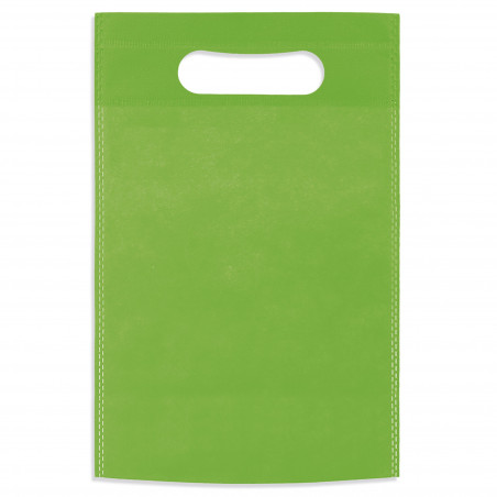 Quaderno con matita da calcio presentato in borsa verde personalizzata con adesivo comunione