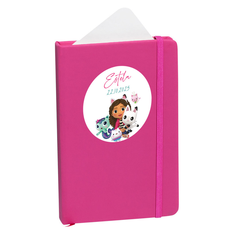 Libretto fucsia personalizzato con adesivo di Gabby di 5 cm