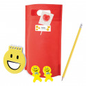 Emoji dettaglio infantile per eventi con quaderno matita e gomma da cancellare