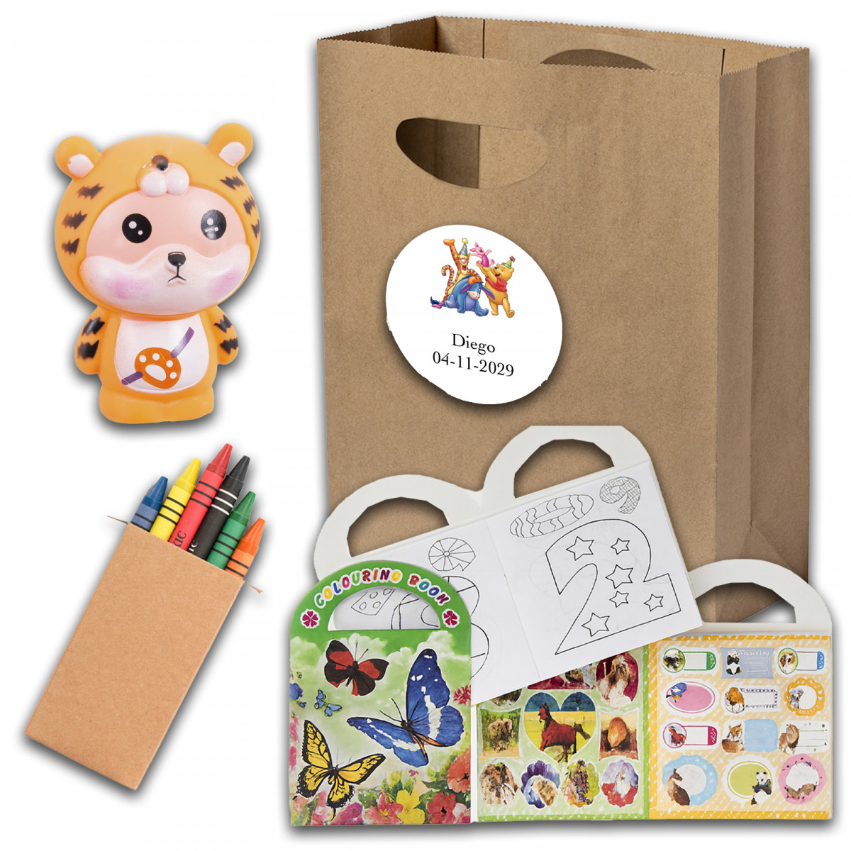 Winnie the pooh dettaglio educativo infantile con attività da colorare e giocare
