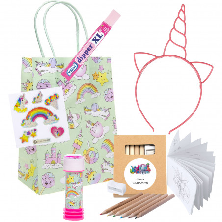 Regalo infantile a tema trolls con giochi e dolci