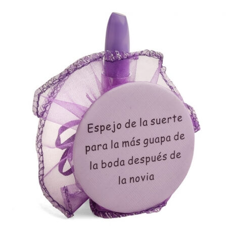 Specchio dettagli di nozze con frase e penna rossetto in borsa di organza