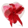 Rose di sapone in un astuccio a forma di cuore: un dettaglio romantico ed elegante