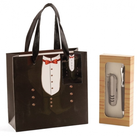 Coltello e penna per matrimonio presentati in una scatola e borsa personalizzata