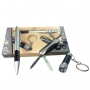 Coltello tascabile, torcia e portachiavi in una bella scatola presentata in una scatola di cartone con design cravatta