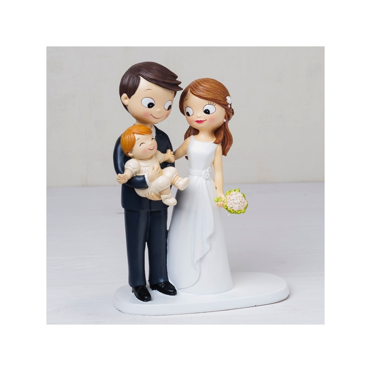 Figura matrimonio con bambino